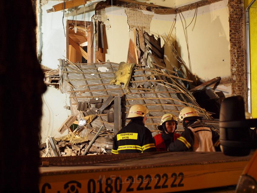 Hausexplosion Bruehl bei Koeln Pingsdorferstr P173.JPG